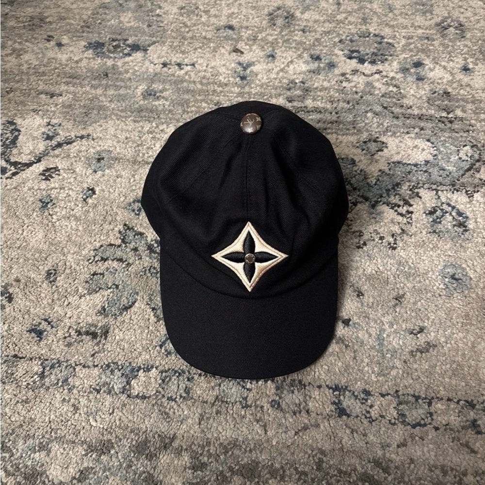 Louis Vuitton Monogram Black Cap